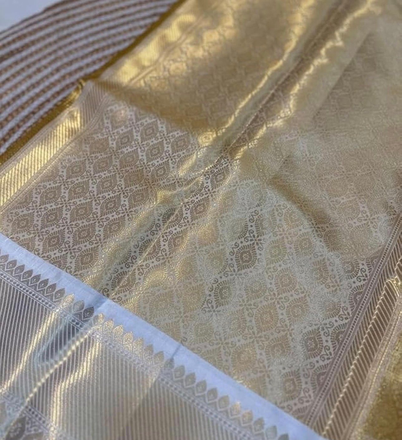 Tissue silk